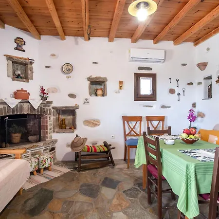 Savvas's Traditional House Paros Moni Christou Dasous
