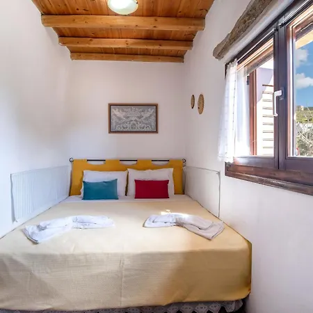 Savvas's Traditional House Paros Apartamento Moni Christou Dasous
