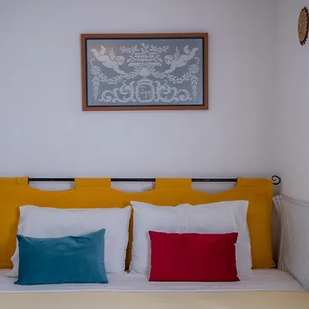 Apartment Savvas's Traditional House Paros *